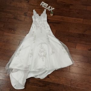 David's Bridal Wedding Dress